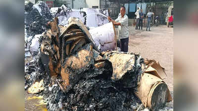 Muzaffarnagar के बिंदल पेपर मिल में लगी भीषण आग, करोड़ों का 6000 टन पेपर और मशीनें जलकर खाक