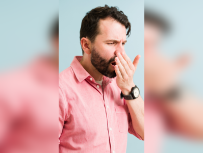 मुंह की बदबू दूर करने के आसान उपाय