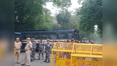 जंतर मंतर पर बैठने नहीं दिया जाएगा, कहीं और की मिल सकती है परमिशन: दिल्ली पुलिस