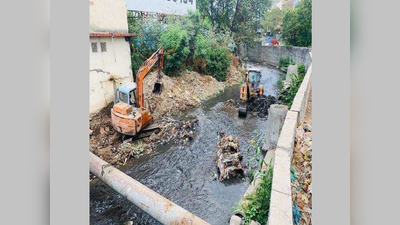 मुंबईकरांनो, तुमच्या भागातील नालेसफाई झाली नसेल तर चिंता सोडा; या व्हॉट्सअ‍ॅप नंबरवर तक्रार करा