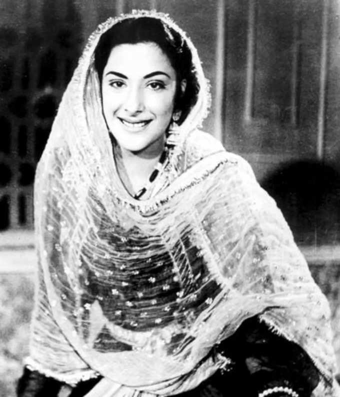 nargis dutt pic