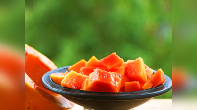 Papaya Side Effects: पपीता पर ये चीज डालते ही बन जाता है जहर, खून को बनाने लगेगा पानी, बिगड़ जाएगी हालत
