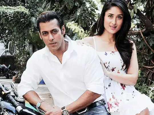 Salman Khan Poster In Kareena Kapoor Bathroom: कभी बाथरूम में सलमान खान का पोस्टर लगाती थीं करीना कपूर, इस कारण कर दिए थे टुकड़े