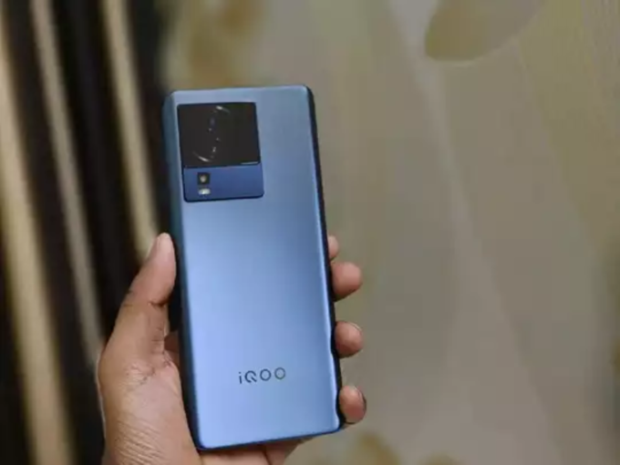 <strong>iQOO Neo 7 Pro:</strong>