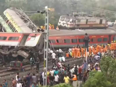 ओडिशा रेल्वे अपघात; दबलेले अन् छिन्नविछिन्न मृतदेह, किंकाळ्या आणि वेदनांनी विव्हळणाऱ्यांचा आवाज