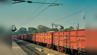 Central Railway : मालवाहतुकीतून मध्य रेल्वे मालामाल; एका महिन्यात तब्बल इतक्या कोटींची कमाई