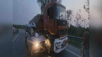 Annamaya District Road Accident: ఏపీలో ఘోర రోడ్డు ప్రమాదం.. నలుగురు స్పాట్ డెడ్.. ఏడుగురికి తీవ్ర గాయాలు