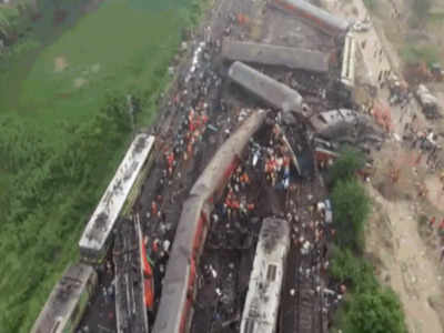Coromandel Train Tragedy: ఏపీకి రావాల్సిన 178 మంది ప్రయాణికులు, బంధువుల్లో ఆందోళన