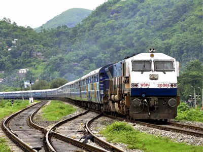 Indian Railway: डिझेल इंजिनचे मायलेज तरी किती? एका लीटरमध्ये किती धावते माहितीये का?