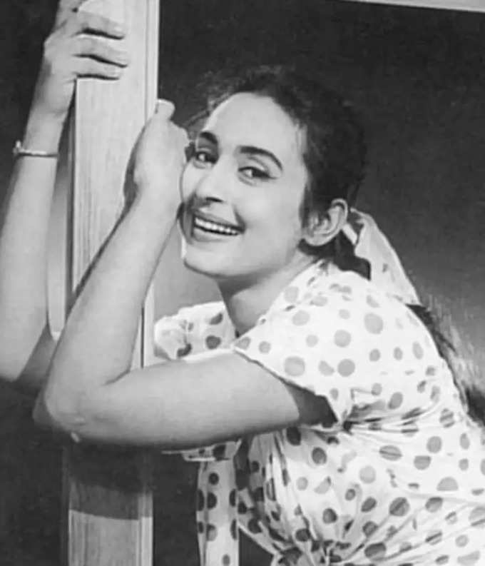 nutan actress photo