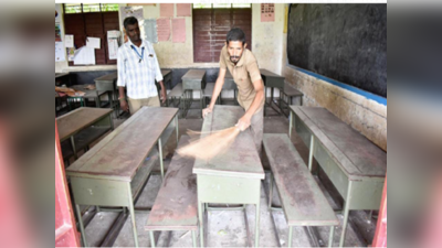 ஈரோடு-ஜூன் 7 திறக்கப்படும் பள்ளிகள்; வகுப்பறைகளுக்கு கிருமி நாசினி தெளிப்பு!