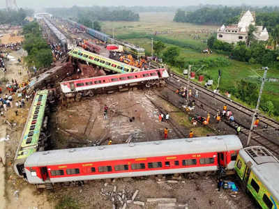 Odisha Train Tragedy: માતાએ પોતાના 3 બાળકોને ટ્રેનમાંથી બહાર ફેંકીને બચાવી લીધા