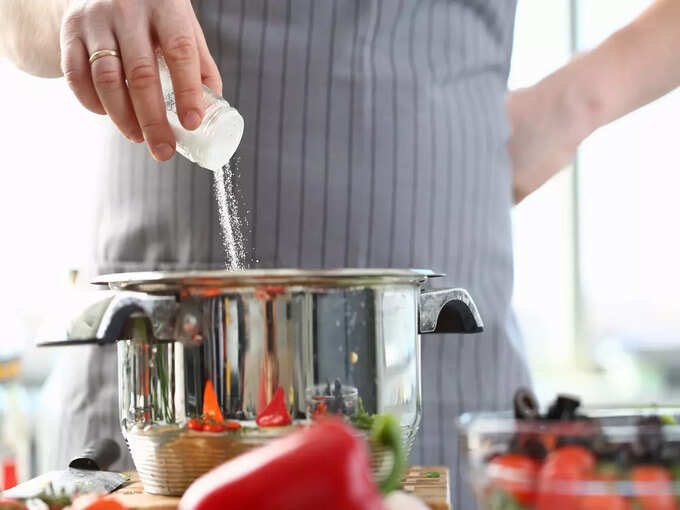 Eating salt will prevent heart disease Eating salt will prevent heart disease