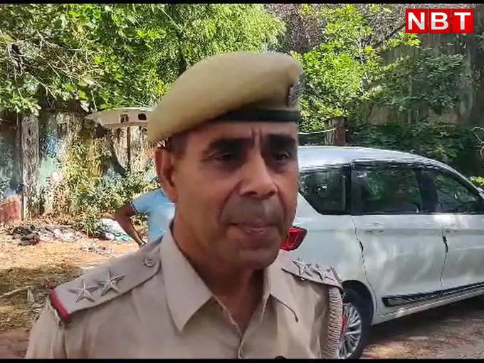 पुलिस के सामने बेटी  ने पहचानने से इनकार किया