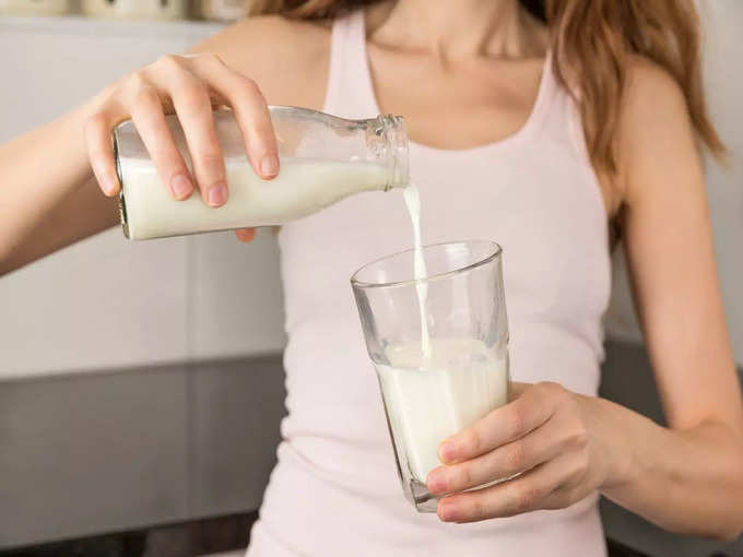 दूध में पानी की मिलावट की पहचान कैसे करें
