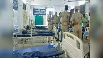 UP News: चंदौली में बारातियों से भरी ट्रैक्टर-ट्राली गड्ढे में पलटी, 3 की मौत और 8 अस्पताल में भर्ती