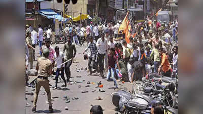 Maharashtra: ಟಿಪ್ಪು, ಔರಂಗಜೇಬ್ ವೈಭವೀಕರಿಸಿ ಪೋಸ್ಟ್: ಕೊಲ್ಲಾಪುರದಲ್ಲಿ ಪ್ರತಿಭಟನೆ, ಪೊಲೀಸರಿಂದ ಲಾಠಿ ಪ್ರಹಾರ
