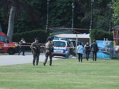 फ्रांस में सामूहिक चाकू हमला, 6 बच्‍चों समेत कई घायल, हमलावर गिरफ्तार