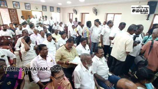 minister mayor conflict kanimozhi camped in kumari