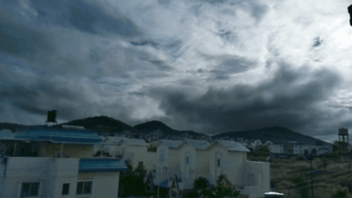 Biporjoy Cyclone News: तेज होने वाला है बिपरजोय चक्रवात, 36 घंटों में मचाएगा तबाही!