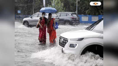 Kolkata Rain : বৃষ্টির ট্রেলারেই জল থইথই কলকাতা, শহরবাসীর মুখে বর্ষা আভি বাকি হ্যায়