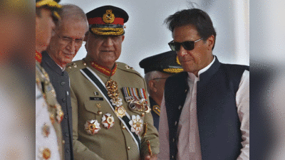 मैं पाकिस्‍तान के लिए खतरनाक था इसलिए जनरल बाजवा ने मुझे हटा दिया...इमरान खान का पूर्व जनरल पर बड़ा आरोप