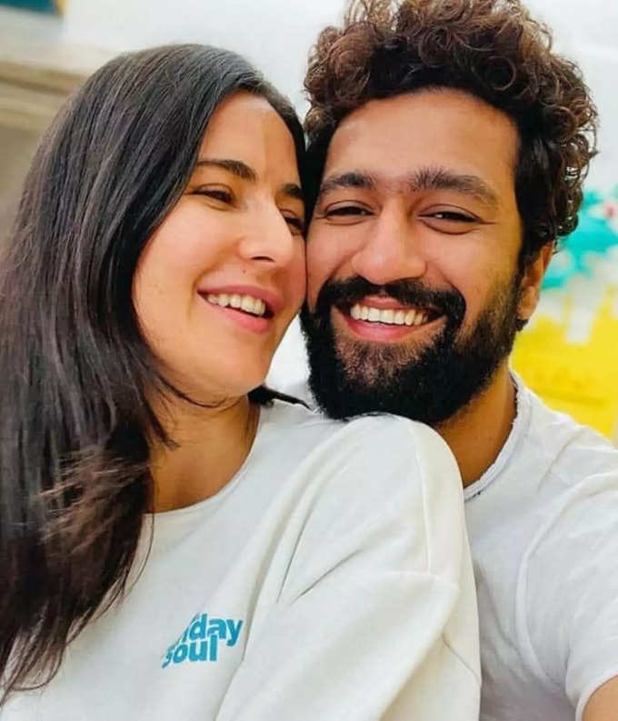 katrina kaif vicky kaushal photo