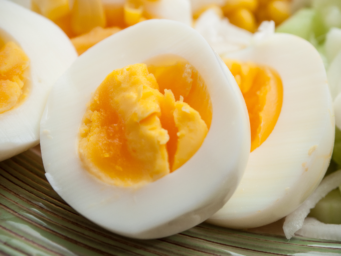 विटामिन डी कैसे बढ़ाएं : अंडा