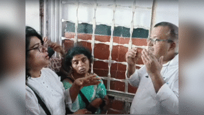 Chandauli: काशी दर्शन को आए 21 दक्षिण भारतीय यात्रियों की छूटी ट्रेन तो किया हंगामा, रेलवे स्टाफ को बनाया बंधक