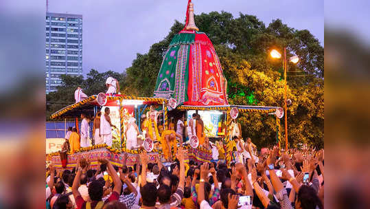 ​Varanasi Jagannath Temple:चिलचिलाती गर्मी में भगवान Jagannath हुए बीमार, स्वस्थ करने के लिए दूर-दराज से भक्त ला रहे हैं काढ़ा