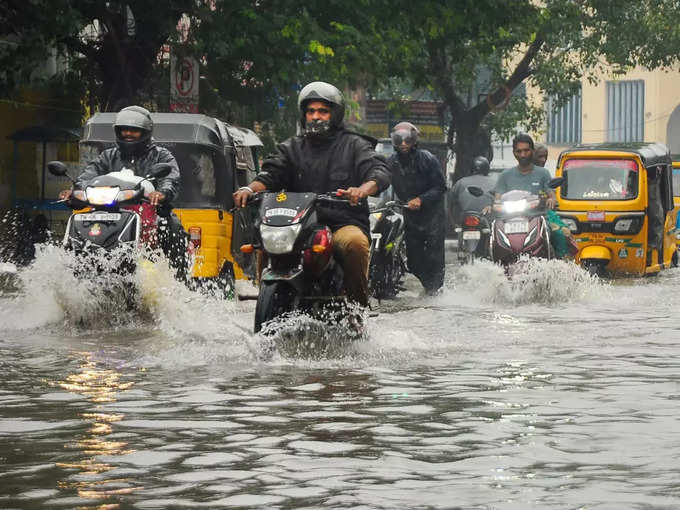 அலுவலகம் செல்பவர்கள் சிரமம்