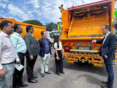 Chennai Mayor Priya,இத்தாலியில் சென்னை மேயர் பிரியா ; இதை எதிர்பார்க்கவே  இல்லை! - Chennai mayor Priya went to Italy to inspect the Technology on  solid waste management - Samayam Tamil