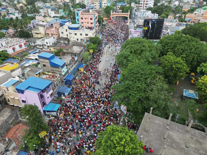 উপস্থিত ছিলেন মদন মিত্র ও লকেট চট্টোপাধ্যায়