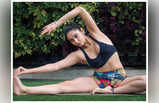Yoga Day 2023: ತುಪ್ಪದ ಹುಡುಗಿ ರಾಗಿಣಿ ದ್ವಿವೇದಿಯ ಯೋಗಾಭ್ಯಾಸ; ಫೋಟೋಗಳು ವೈರಲ್