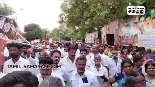 on behalf of admk protest against the dmk government