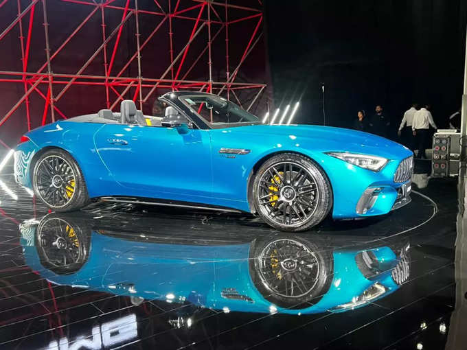 Mercedes-AMG SL 55 Roadster launched 