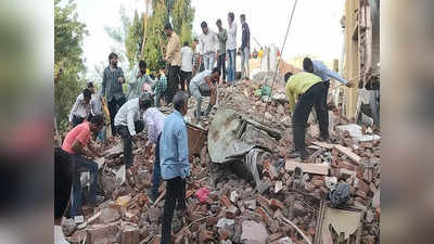 building collapse: જામનગરમા 3 માળની આખી બિલ્ડિંગ ધરાશાયી, 3નાં મોત, પાંચ લોકો ઈજાગ્રસ્ત