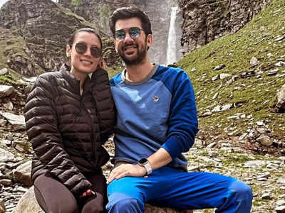 Karan Deol Honeymoon: शादी के बाद पहाड़ों के बीच हनीमून मना रहे हैं करण देओल और दृशा आचार्य, सामने आई तस्वीरें