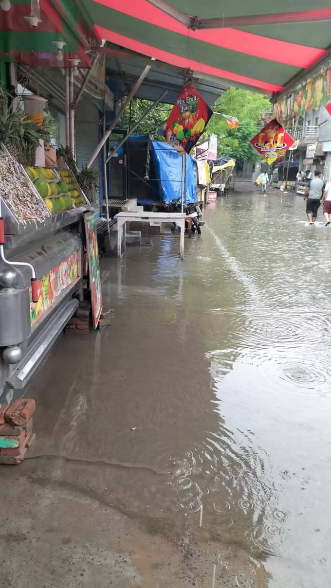 Ghaziabad Rains: ट्रांस हिंडन में भारी जलभराव
