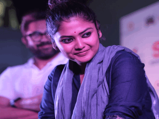 शिवलिंग पर कंडोम तो कभी हॉट सीन तक, अब स्कैम में ED का शिकंजा... जानें कौन  हैं ममता बनर्जी की खास सयानी घोष - tmc youth president saayoni ghosh get ed  notics