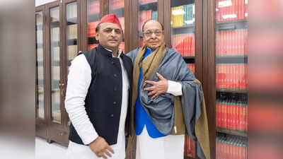 Lucknow: गुजरात के पूर्व CM शंकर सिंह वाघेला की सपा प्रमुख से मुलाकात, अखिलेश यादव के मन में क्या है?