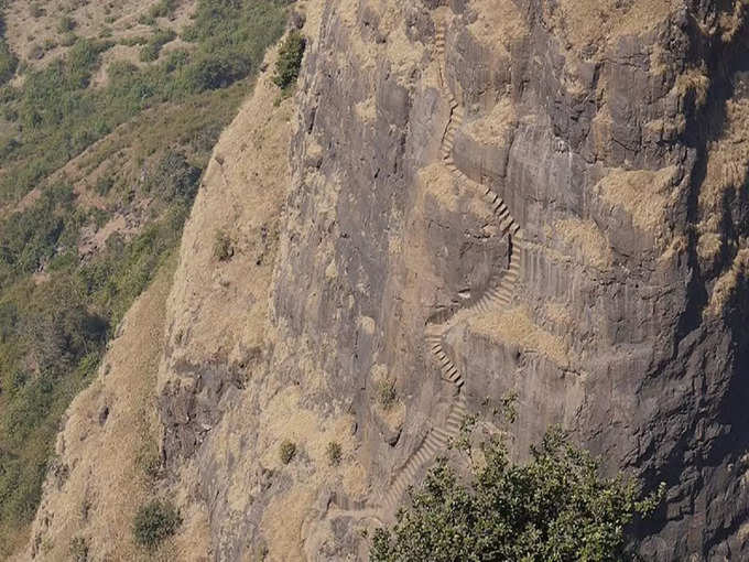 ​<strong>सूर्यास्त से पहले वापस लौट जाते हैं लोग </strong>​