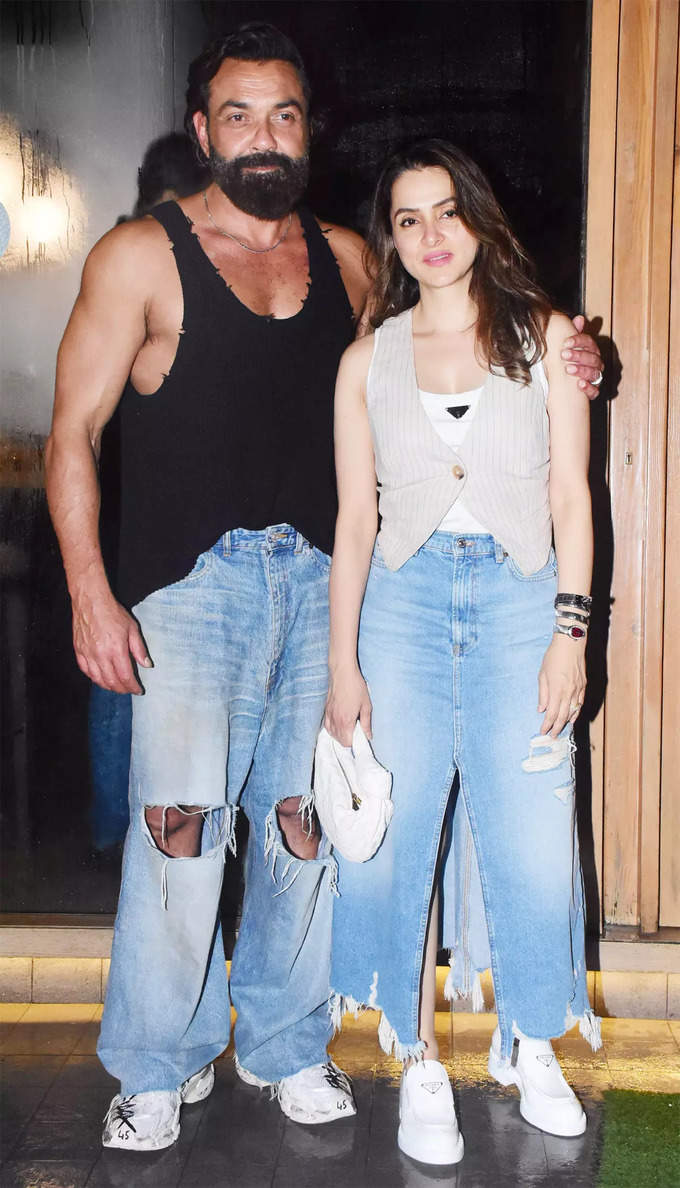 bobby deol with his wife