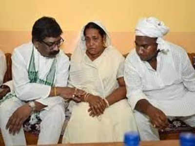 Jharkhand Politics: सीएम हेमंत सोरेन ने खेला बड़ा दांव, जगरनाथ महतो की पत्नी बेबी देवी बनेंगी मंत्री