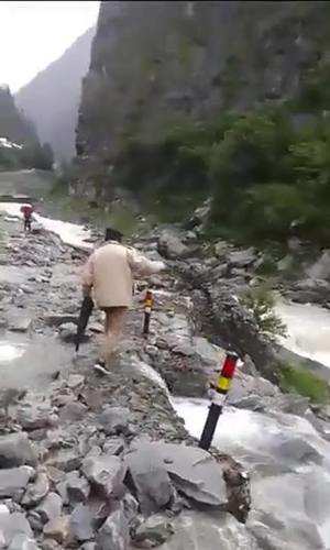 badrinath highway has been blocked due to rising water levels and debris on the road