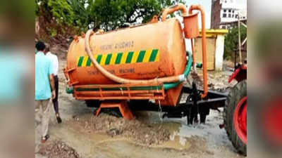 Ayodhya: लगातार 4 दिनों की बारिश ने बिगाड़ी अयोध्या की सूरत, राम पथ पर बुरा हाल, गड्ढे में गिर रहे वाहन