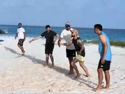 West Indies: బీచ్‌ వాలీబాల్ ఆడిన భారత ప్లేయర్లు.. క్రికెట్ పక్కనబెట్టి ఆట‘విడుపు’