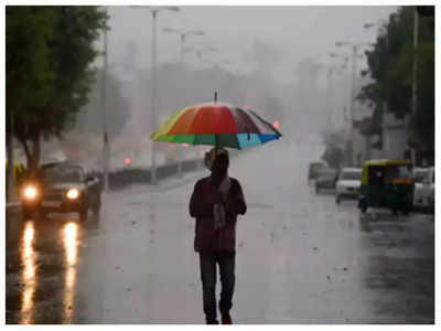 UP Weather Update: यूपी में 8 जुलाई तक खुशनुमा रहेगा मौसम, बारिश के साथ छाए रहेंगे बादल, जानिए अपने शहर का हाल