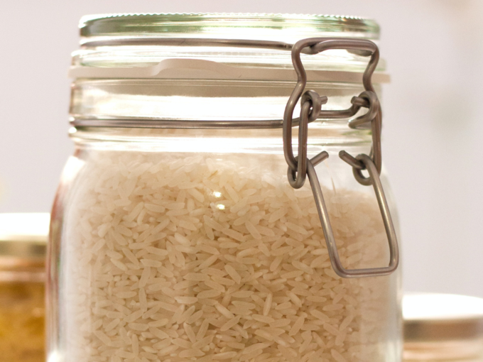 Store rice like this to protect it from insects