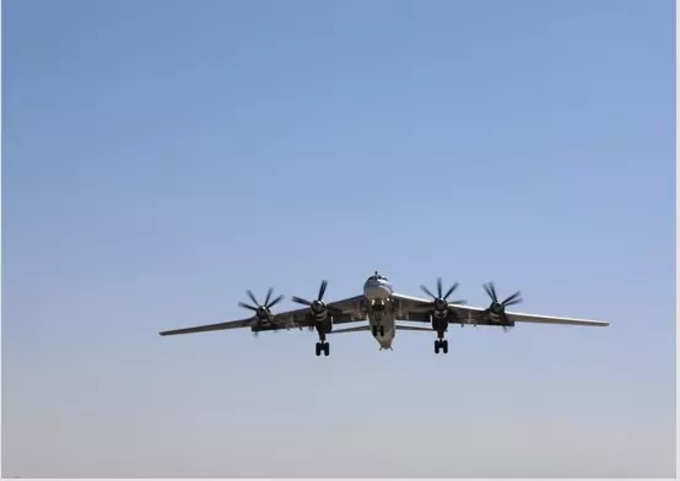 रूसी बॉम्बर्स की उड़ान देश नाटो देश परेशान
